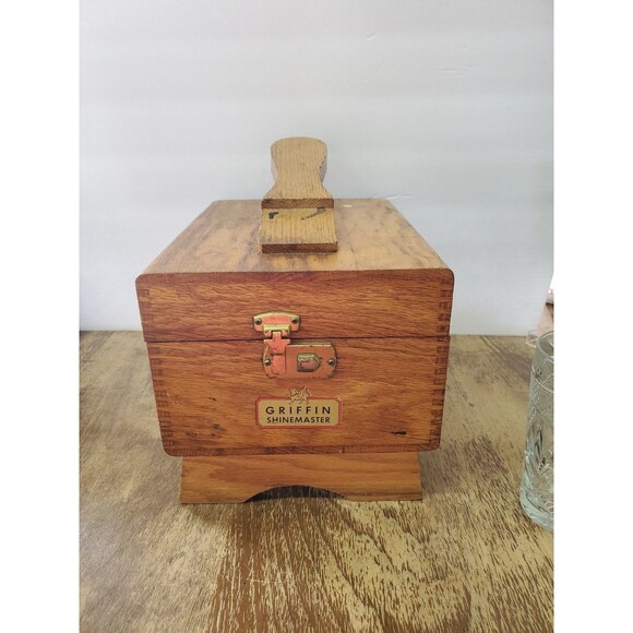 Vintage GRIFFIN SHINEMASTER Shoe Shine Box working latch - Picture 1 of 11